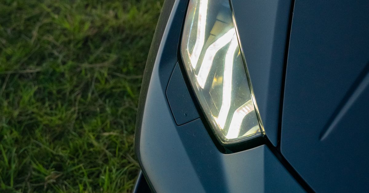 Customising Colour Combinations for Unique Vehicle Wraps