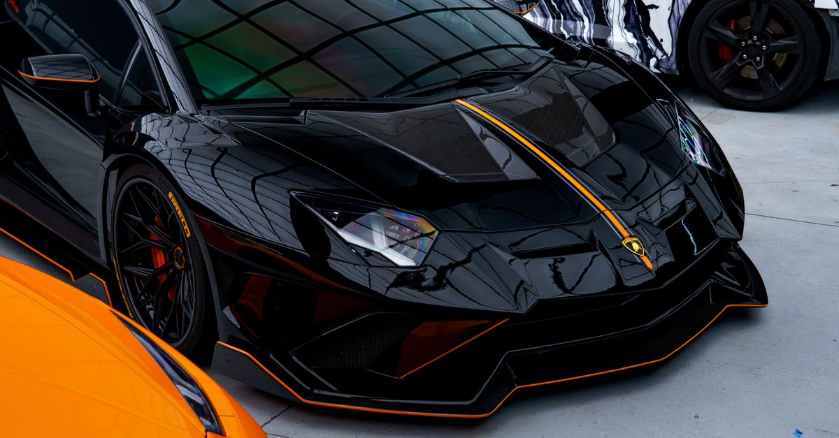 How Vehicle Wraps Can Reduce Maintenance Expenses Compared to Paint