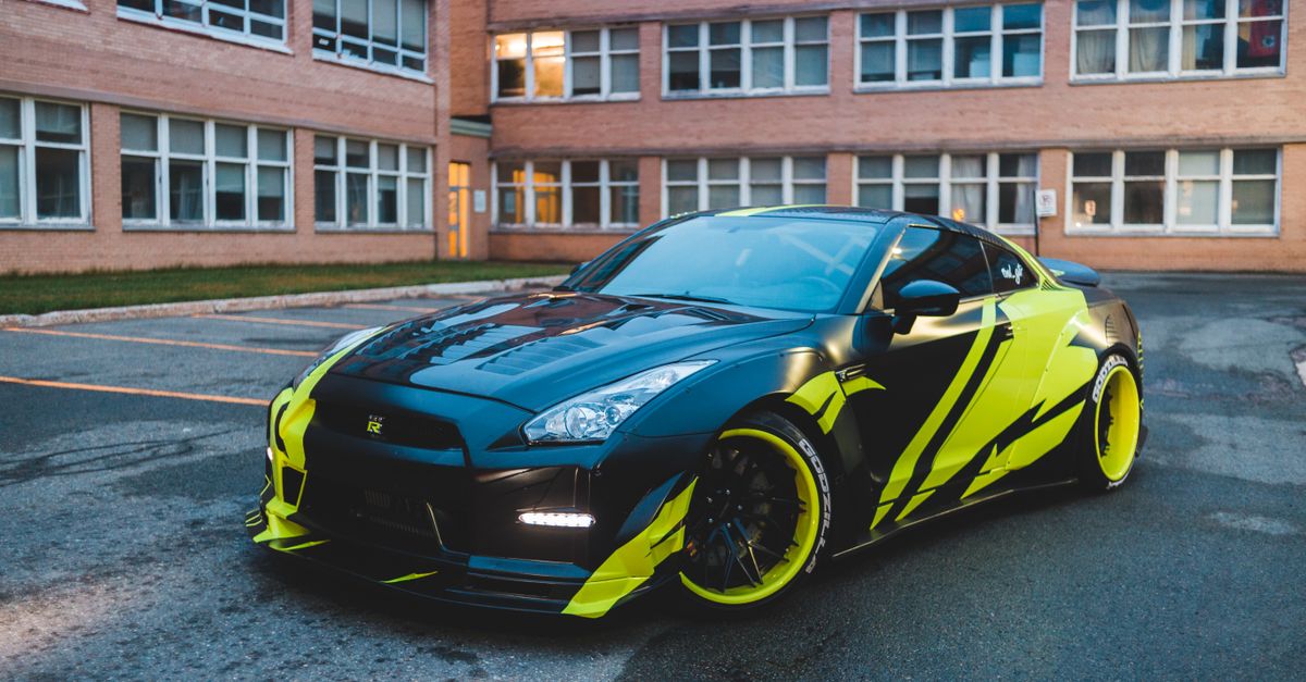 The Role of Durability in Selecting Vinyl Material for Wraps