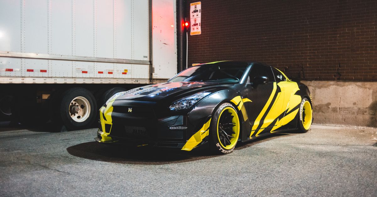 The Simple Process of Switching Vehicle Wraps